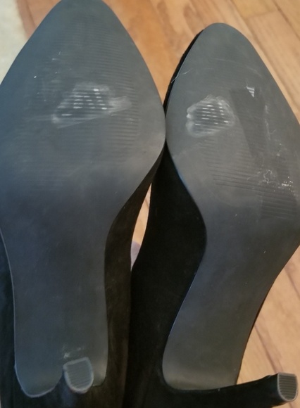 Michael Shannon black suede pumps heels 7 - Picture 6 of 6